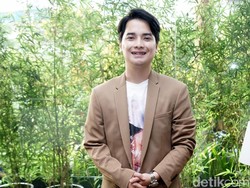 Menunggu Klarifikasi Alvin Faiz Terkait Unggahan Abu-abu Soal Rumah Tangga di Medsos