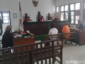 Big Bos Miras Oplosan Cicalengka Jalani Sidang TPPU Big Bos Miras Oplosan Cicalengka Jalani Sidang TPPU