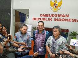 Kenapa Pemerintah Blokir Internet Papua, Bukan Medsos?