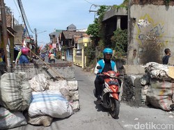 Warga Sesalkan Pemilik Tanah Blokir Jalan dengan Tembok
