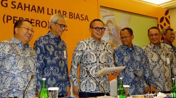 Komisaris Bank Mandiri Dirombak, Rionald Silaban Geser Askolani