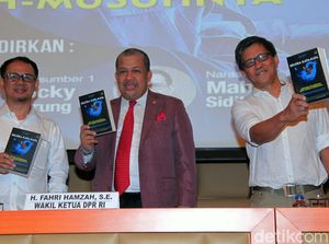 Gelora Kata-Kata Fahri Hamzah Mengkristal Dalam Buku