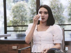 Tangisan Wika Salim soal Perceraian dan Status Janda