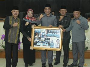 DPRD Jabar Sahkan 3 Perda tentang Kesehatan sampai RT/RW