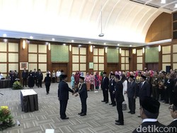 Lantik Rektor PTN-Pejabat Tinggi Pratama, Menristek Ingatkan Good Governance