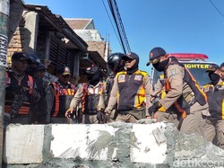 Tembok yang Memblokir Jalan Dibongkar, Pemilik Tanah Ancam Blokir Kembali