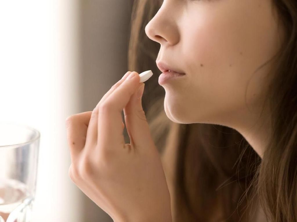 Ingat! 7 Dampak Buruk dari Pemakaian Obat Pelangsing Instan Ingat! 7 Dampak Buruk dari Pemakaian Obat Pelangsing Instan