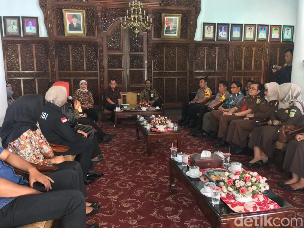 Selangkah Lagi Aturan Kebiri untuk Predator Anak Rampung Selangkah Lagi Aturan Kebiri untuk Predator Anak Rampung