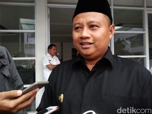 Wagub Jabar Uu Minta Maaf Berkomentar Murtad Soal Film The Santri Wagub Jabar Uu Minta Maaf Berkomentar Murtad Soal Film The Santri