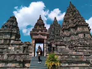 Spot Foto yang Tak Boleh Dilewatkan di Candi Prambanan