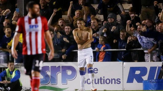 Everton berhasil meraih kemenangan atas Lincoln City.