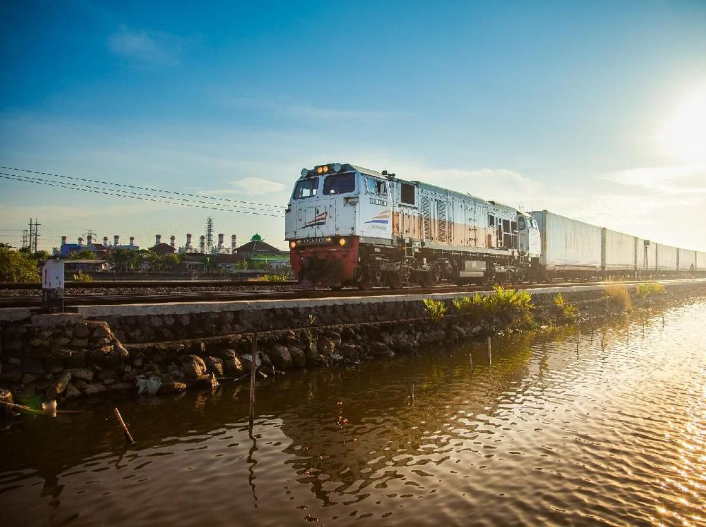 Asyik! KAI Tambah Perjalanan Kereta Api untuk Libur Long Weekend Asyik! KAI Tambah Perjalanan Kereta Api untuk Libur Long Weekend