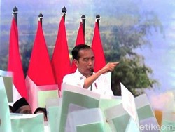 Jokowi Bagikan 3.800 Sertifikat Tanah di Purworejo