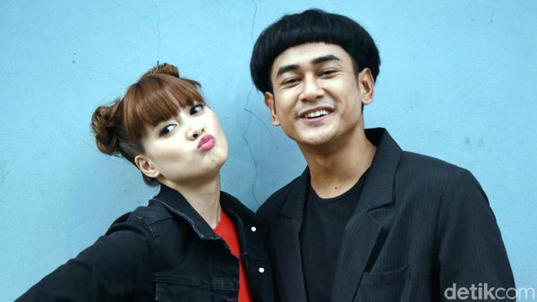 Didoakan Nikah, Chika dan Dwi Andhika Kok Tunggu Hidayah?