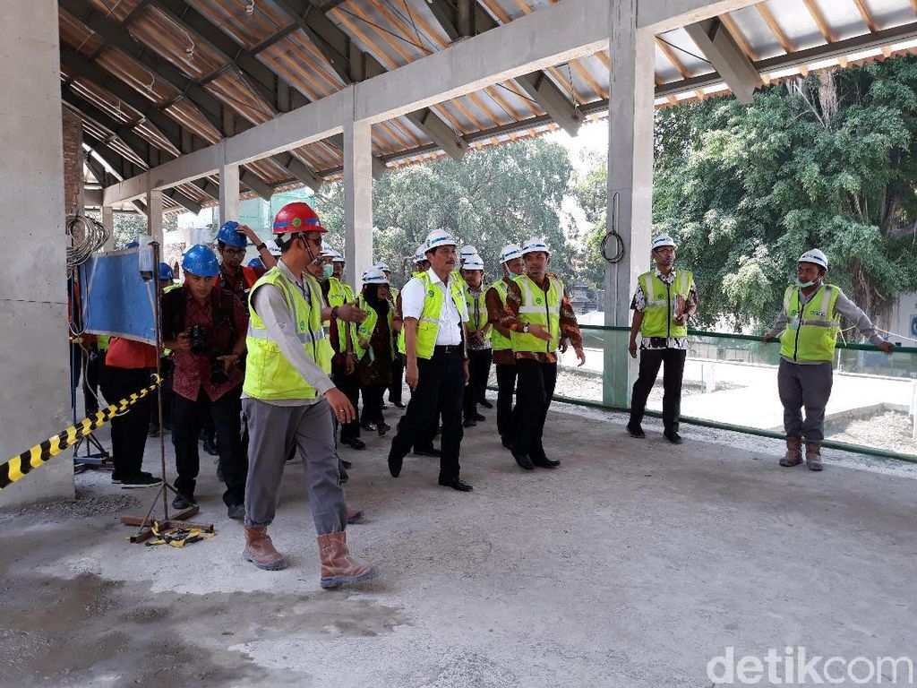 Luhut Mengaku Diutus Jokowi Tinjau Lokasi Calon Masjid Bantuan UEA di Solo