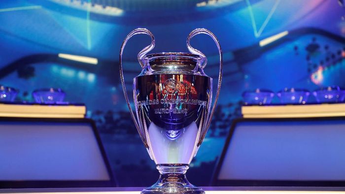 JUDI ONLINE UEFA sudah memutuskan tiga venue final Liga Champions (REUTERS/Eric Gaillard)