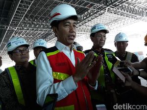 Tinjau Bandara Kulon Progo, Jokowi: Lebaran Bisa Beroperasi Penuh Tinjau Bandara Kulon Progo, Jokowi: Lebaran Bisa Beroperasi Penuh
