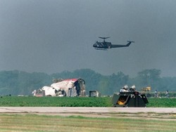 Mengenang Kisah Heroik Pilot Penyelamat 184 Nyawa