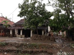 Pemkab Brebes Anggarkan Mobdin Baru saat 55.296 RTLH Belum Tertangani