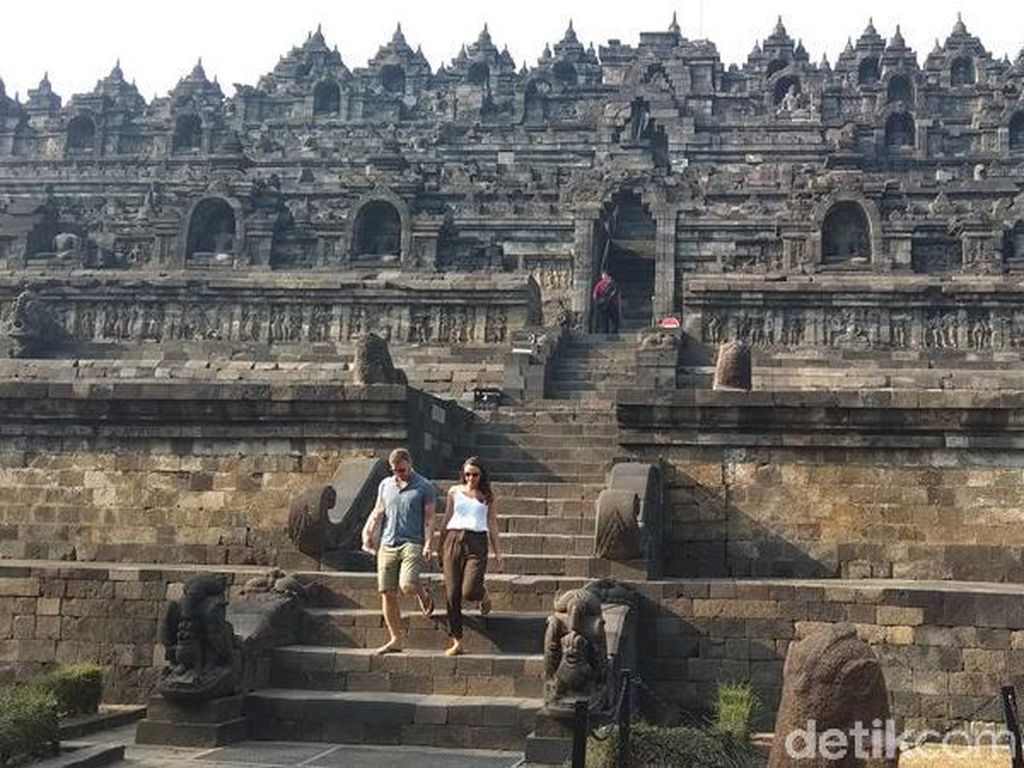 Penutupan Candi Borobudur, Prambanan dan Ratu Boko Diperpanjang Penutupan Candi Borobudur, Prambanan dan Ratu Boko Diperpanjang