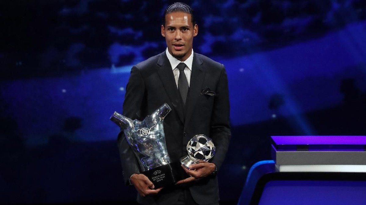 Virgil van Dijk pemain terbaik Eropa (Valery HACHE / AFP)