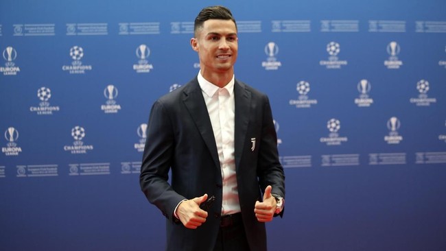 Ketemu! Perempuan Pemberi Burger pada Cristiano Ronaldo