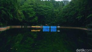 Foto: Rowo Bayu dan KKN di Desa Penari