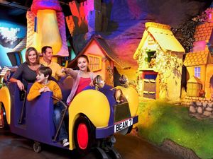 10 Pabrik Makanan Ternama di Dunia Ini Bisa Jadi Destinasi Liburan Foodies!