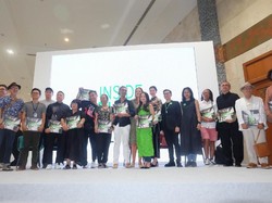 Seluk Beluk Studio 28 Seniman di Buku Inside Studios