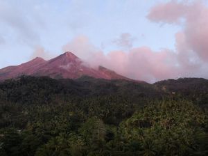 Lelehan Lava Karangetang, Calon Spot Wisata Terbaik Indonesia