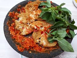 Makan Makin Semangat dengan Sambal Tempe yang Gurih Pedas