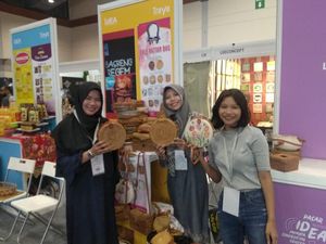 Bangkit dari Gempa Lombok, Wanita Ini Sukses Jualan Tas Rotan