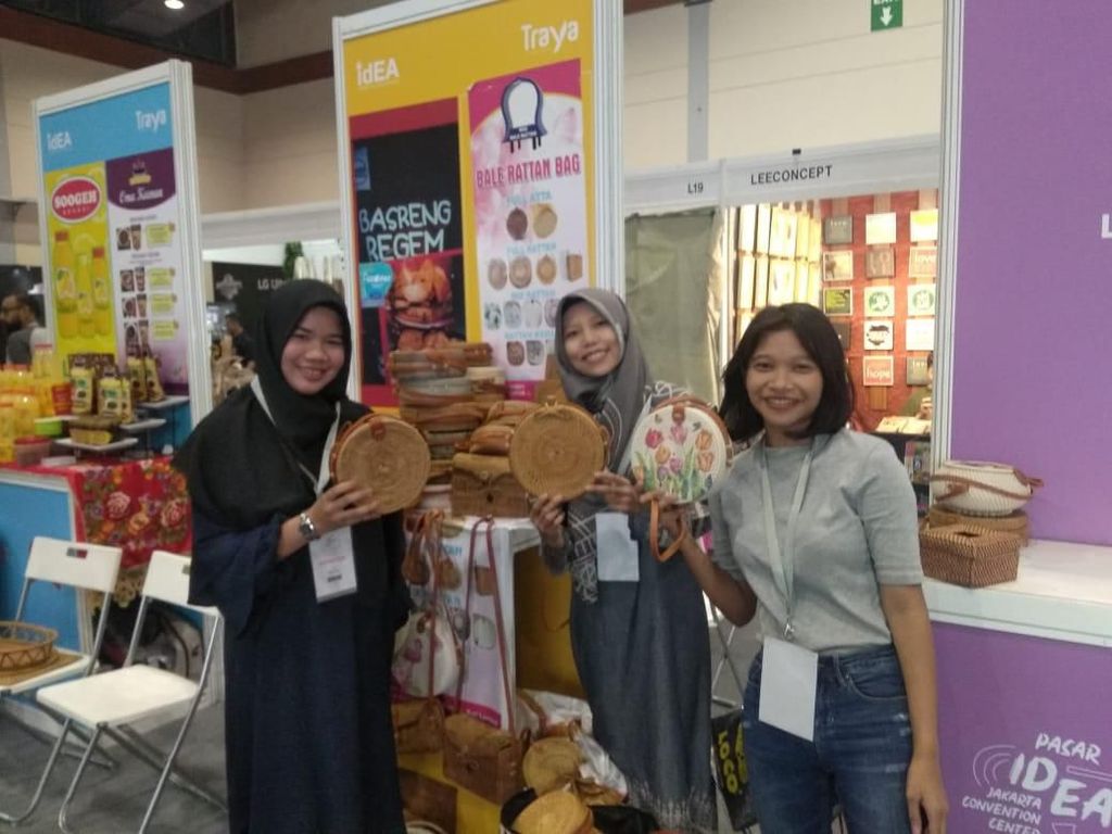 Bangkit dari Gempa Lombok, Wanita Ini Sukses Jualan Tas Rotan Bangkit dari Gempa Lombok, Wanita Ini Sukses Jualan Tas Rotan