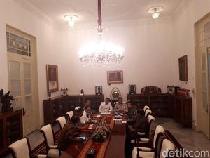 Jokowi Pimpin Rapat Terbatas Bahas Papua