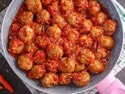 Resto Tradisional dengan Menu Enak Hingga Pedasnya Pentol Mercon