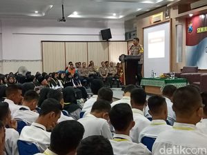 Polisi Lamongan Gelar Seminar Bareng Mahasiswa Kikis Paham Radikal