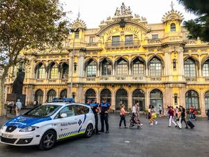 Mau Jadi Kota Ramah Turis, Barcelona Bersih-bersih Copet