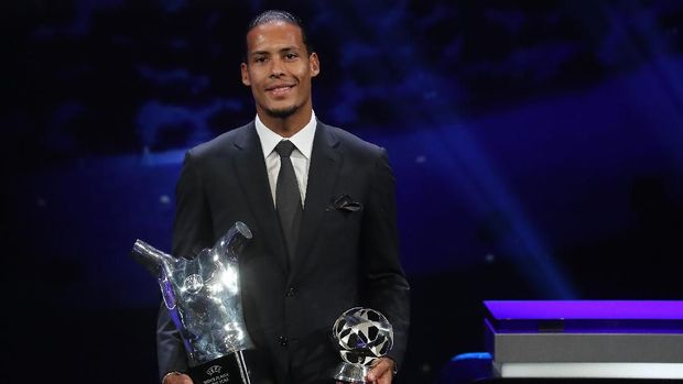 Virgil van Dijk jadi pemain terbaik UEFA.