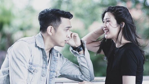Naga eks Lyla dan istrinya