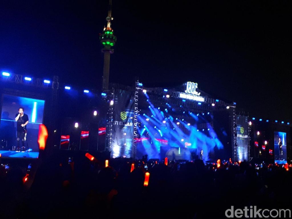 Curahan Hati Bobby iKON di Panggung Asian Sound Syndicate vol 1 Curahan Hati Bobby iKON di Panggung Asian Sound Syndicate vol 1