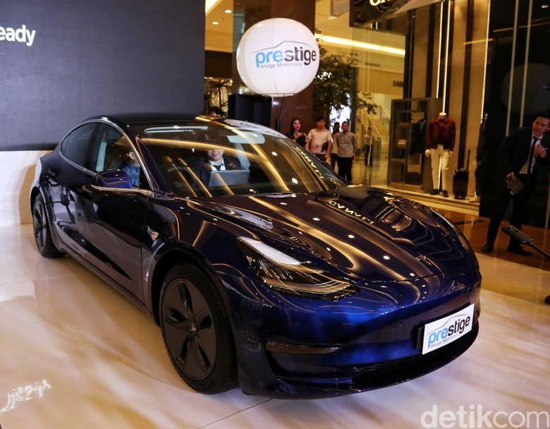 Bamsoet Ditawari Kendaraan Beroda Empat Tesla  Termurah 