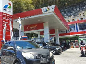 SPBU di Jayapura Beroperasi, Penyaluran BBM Dikawal TNI