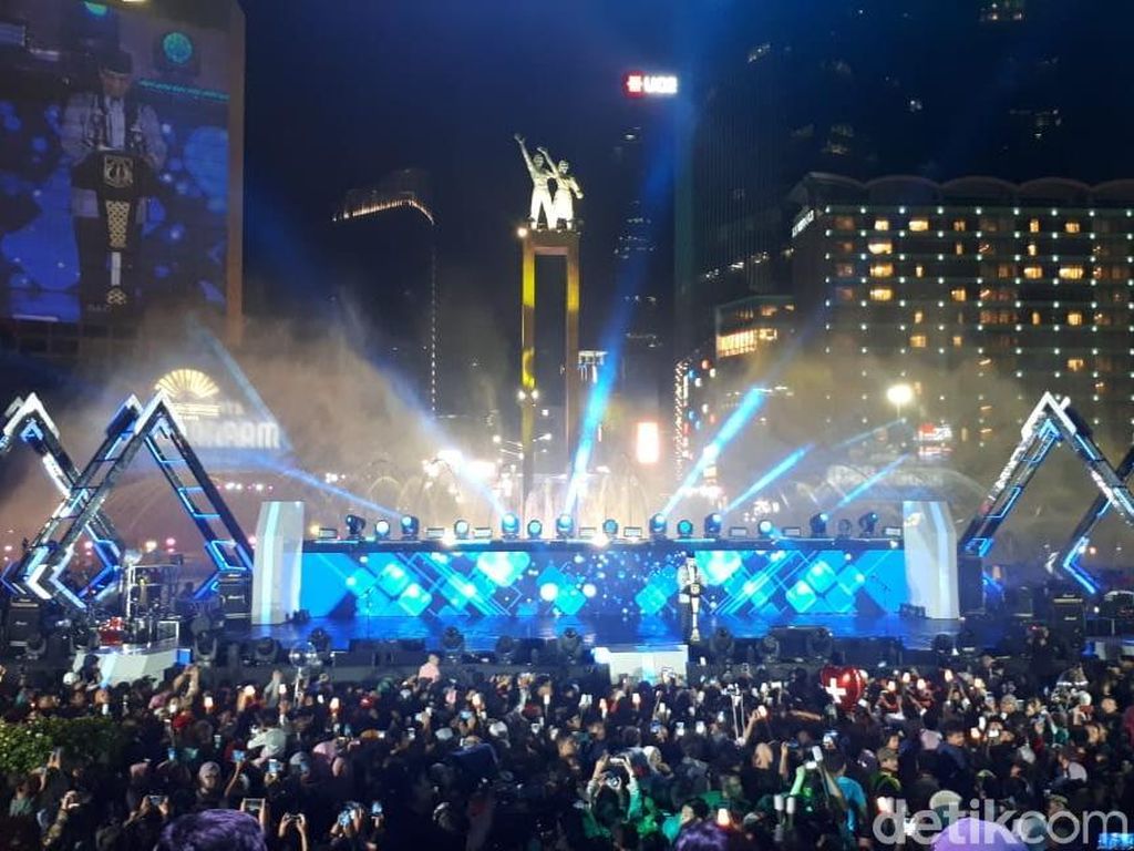 Assalamualaikum! Pasha hingga Opick Buka Muharram Festival Assalamualaikum! Pasha hingga Opick Buka Muharram Festival
