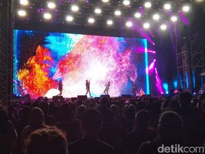 Konser Westlife Puaskan Penonton Konser Westlife Puaskan Penonton