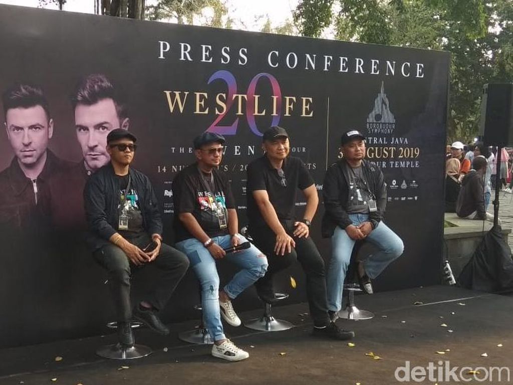 Konser Westlife di Borobudur Disebut Momentum Bersejarah Konser Westlife di Borobudur Disebut Momentum Bersejarah