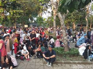 Penonton Konser Westlife Mulai Padati Candi Borobudur Penonton Konser Westlife Mulai Padati Candi Borobudur