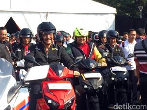 Sepi Peminat, Jokowi Evaluasi Kebijakan Subsidi Motor Listrik Sepi Peminat, Jokowi Evaluasi Kebijakan Subsidi Motor Listrik