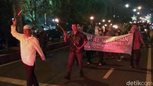 Warga Ciamis Gelar Pawai Obor Meriahkan Tahun Baru Islam
