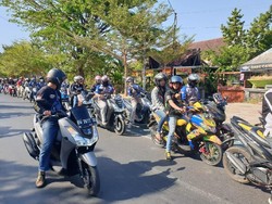 Ratusan Bikers Yamaha Serbu Pantai Losari Makassar