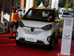 Wuling Bawa 2 Mobil Listrik ke Jakarta